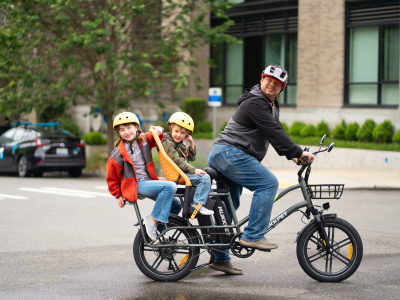 Back-to-School Fun! Make School Runs a Breeze with the Mukkpet Stepwagon