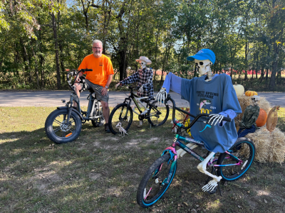 Halloween Riding: How to Incorporate Cycling into Family Celebrations